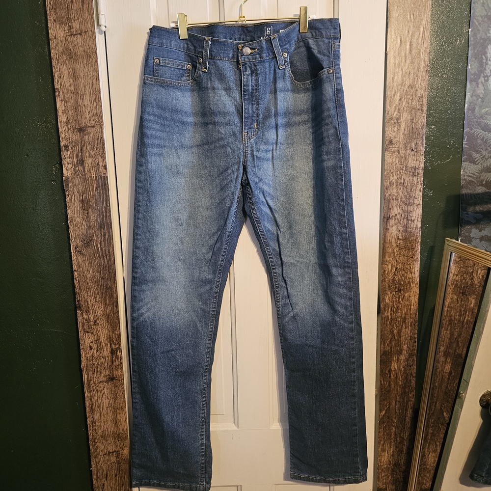 Men's Straight-Leg Jeans in Faded Blue